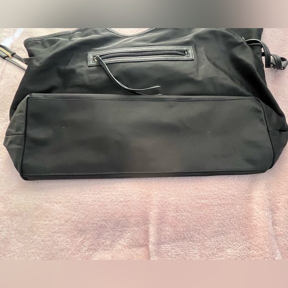 Tory Burch nylon slough tote black - Picture 2 of 8